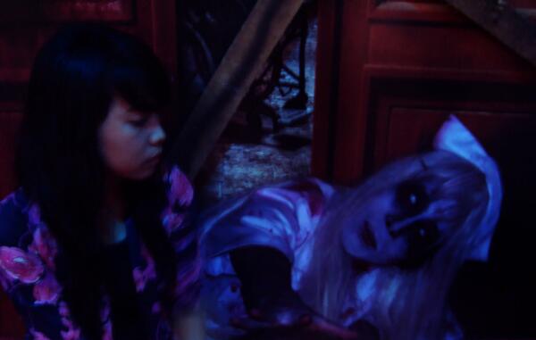 ira_sitompulll's tweet photo. Dia suster dan dia ngesottt,, YAUDAAHHH.. biarin aja lewatt!! -_- @radityadika http://t.co/cve5qPLfnC