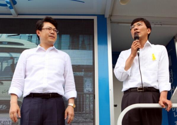 아산도 ‘만사형통’?…5억 수수 의혹 dailycc.net/news/articleVi… 
아산에서의 쇼?? 공직선거및선거부정방지법 위반 경력 복기왕후보와... 
복기왕 형 5억 수수 녹취록 검찰 제출됬단다!!