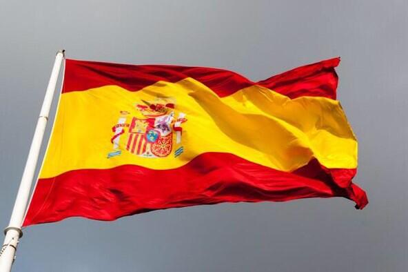 Colmenero's tweet photo. Esta es nuestra bandera, NO A LA REPÚBLICA. ¡VIVA EL REY! #ElReyAbdica http://t.co/6x0S2lIeU6
