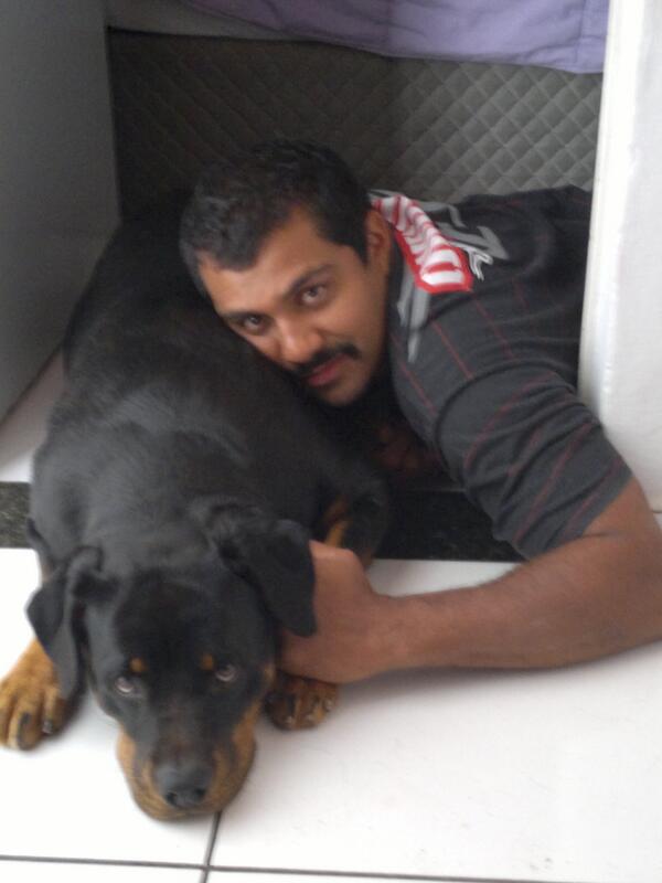 jhulyann's tweet photo. @cqc meu maridão #somostodosbigode http://t.co/FickYGMBBd