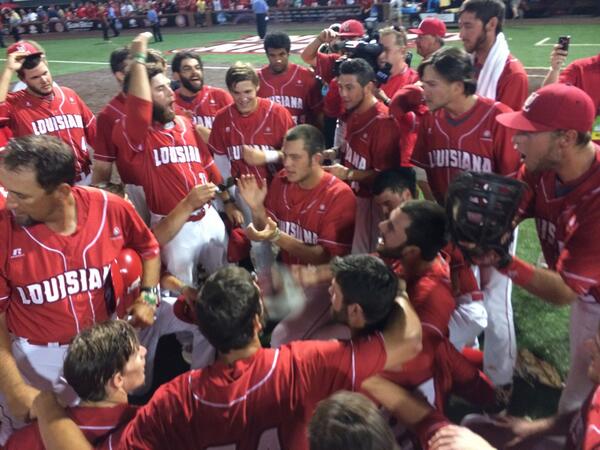 Chris_R_Welty's tweet photo. Cajuns win 5 to 3 against Miss. State! #GeauxCajuns #WeareLouisiana #RaginCajuns http://t.co/iE8DpyFk46