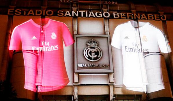RanitaCamp's tweet photo. #ranideporte #LigaBBVA Real Madrid da protagonismo al fucsia en sus nuevas equipaciones http://t.co/LOrSNAUo7K http://t.co/tezZRDzEH7