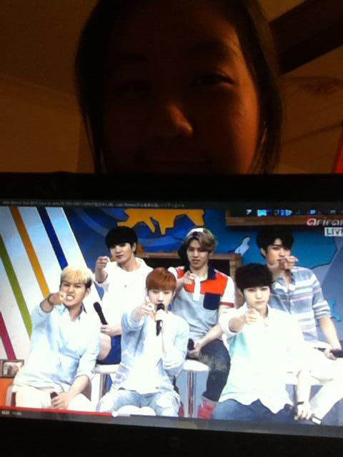 misskpopfreak's tweet photo. Mission successful?? Here is my pic of all member pointing #InfiniteASC #RollCallASC #SelcaASC http://t.co/Pm8WJRse6C
