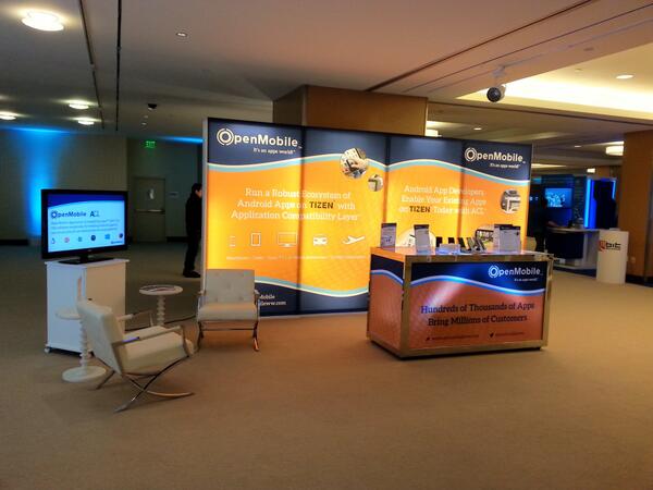 JarrettGoetz's tweet photo. Great day 1 of #TDCSF14 w/@OpenMobileWW team, can't wait for day 2 & to see Samsung's #Tizen phone, the Z. #WinGear2 http://t.co/ZkPzrCcdtN