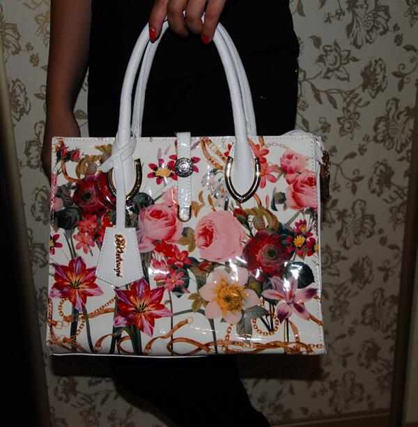 apgerbitev's tweet image. Cena: €40  
IR UZ VIETAS-SAŅEM 2-3 DIENU LAIKĀ!!!!