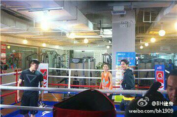 BpM2adlCAAAlvKz.jpg:large