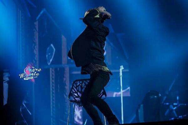 fishhooooo's tweet photo. I love you lay!!!!!“@WearEXOtics: [HQ] 140602 Lay @ #LOSTPLANETinHONGKONG (cr: as tagged) http://t.co/lMBwxcMlTL”