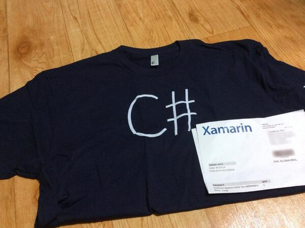 comfuture's tweet photo. Just got my #xamarin #sharpshirt. 자마린 스튜디오 받아서 샘플 프로젝트 빌드하면 티셔츠 보내줌. http://t.co/i6cjG6qgDJ http://t.co/050kvJs3S3