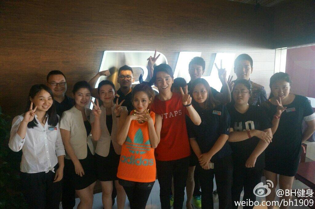 BpMZhQwCAAIo07r.jpg:large