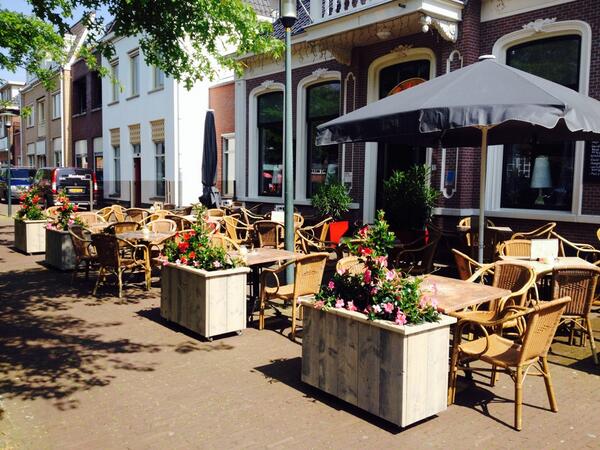 Zo... Even het terras wat extra gezelligheid gegeven.