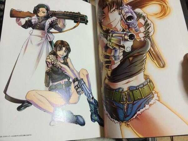 こまつな グッズ垢 Na Twitteru ブラックラグーン限定版素晴らしい 感涙 水着の絵とかは何年か前の画集 みたいなやつにも載ってたね それでもボリュームあるよ素晴らしいよ バラライカ姐さん可愛いカッコイイ Http T Co Twfidvuugf