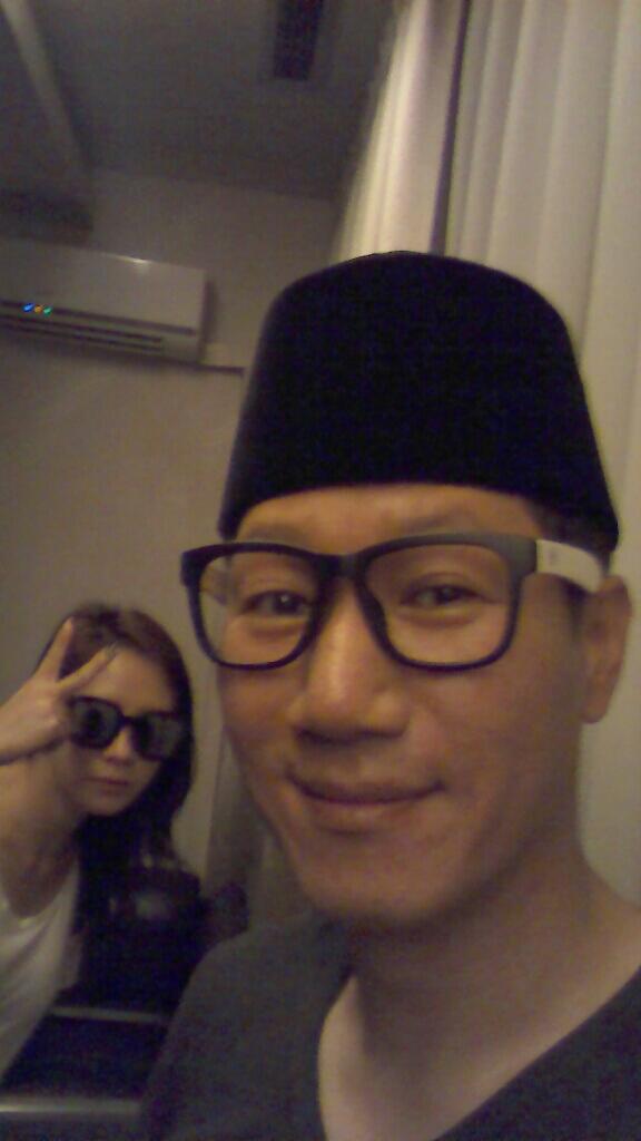You wore 'Peci', surprisingly fits very wellㅋㅋ RT <a href="/ilovegamdong/">지석진</a>: I  love  Indonesia~♥