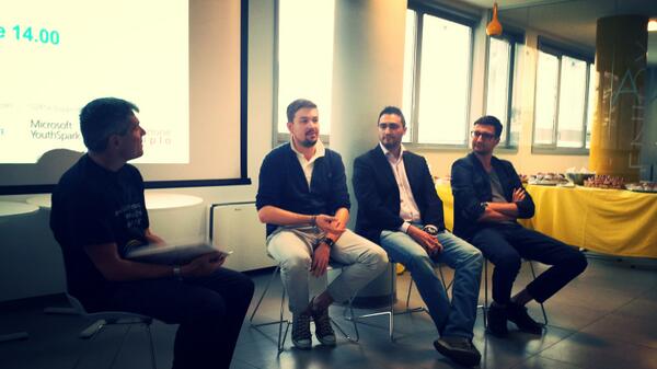 PoliHub's tweet image. "Qui si va oltre l'effetto moda startup". @StefanoMainetti #poip e @edotosetti, @aledg81 e @garooeu, @ThingkITALY