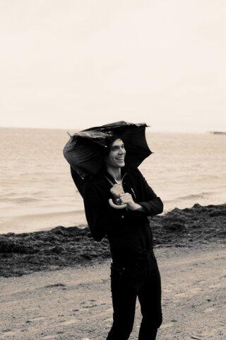 postikra's tweet image. Moto Boy составил плейлист из любимых песен для портала SnapBox.ru: snapbox.ru/music/mixtape/…