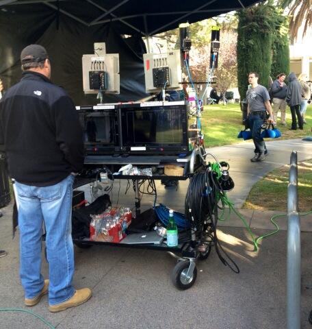 6x22 "VERITAS" post-ep BTS tweets & pics - Page 3 BpNFqYWCcAARzm9