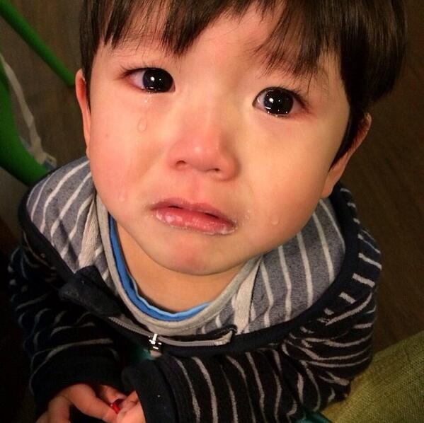 Chan_BaekReal's tweet photo. เด็กอาร๊ายยยยยย. ร้องไห้ ยังน่าฟัด โอ่ยยยย หลงๆๆ 
#คลังเอ็กโซO_o #중독 http://t.co/N54uy9i6Ux
