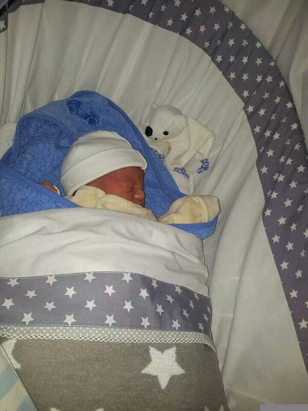 Trost opa en oma van kleine zoon Emile xxxx