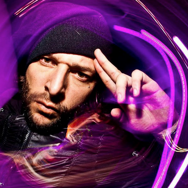 DJRogerGoode's tweet photo. SALUTE! It's #4PM5FM DRIVE TIME B*TCHES! 
#TheRogerGoodeShow on @5FM http://t.co/Cim6AxTrEk