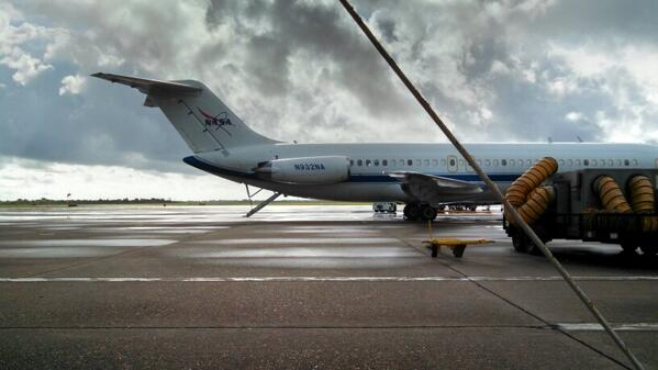 OKSTATE_ug's tweet photo. NASA 932 about ready to stretch her wings. First flight day for 5 teams, good luck! @NASA_RGEFP @NASA #defygravity http://t.co/iozpnvijq2