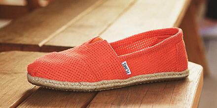 toms shoes twitter