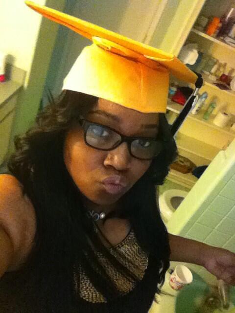 Theee_Marieee's tweet image. I&apos;m proud of my damn self. It&apos;s been a long 3 1/2 years! 🙌🎓 #DSAAlumni