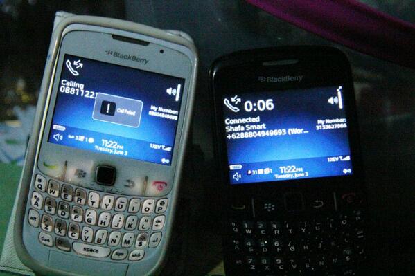 dedy_ambon's tweet image. Dear @smartfrenworld , #callfailed di satu lokasi dengan type BB sama &amp;amp; provider  sama, harus geser 500m bru bisa cal