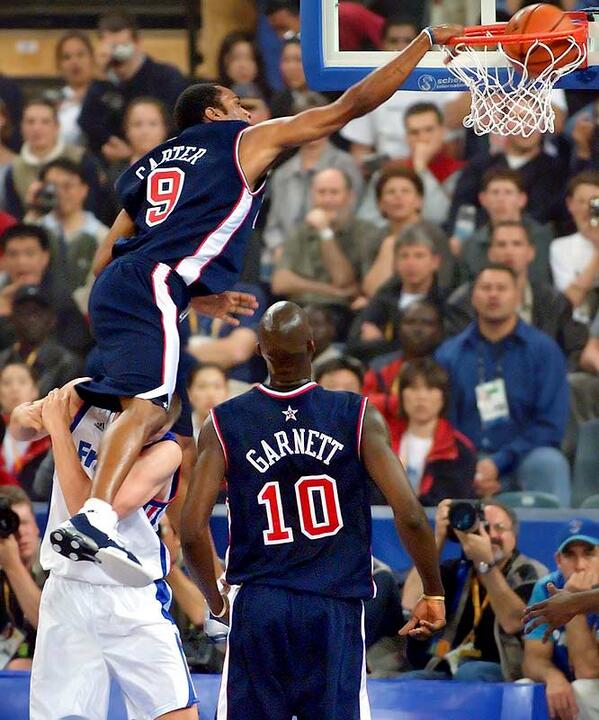 CourtsideFilms's tweet photo. Vince Carter best dunker of all time. At the 2000 #Olympics @mrvincecarter15 elevated over 7 foot 2 Frederic Weis! http://t.co/NDDGiZhUEy