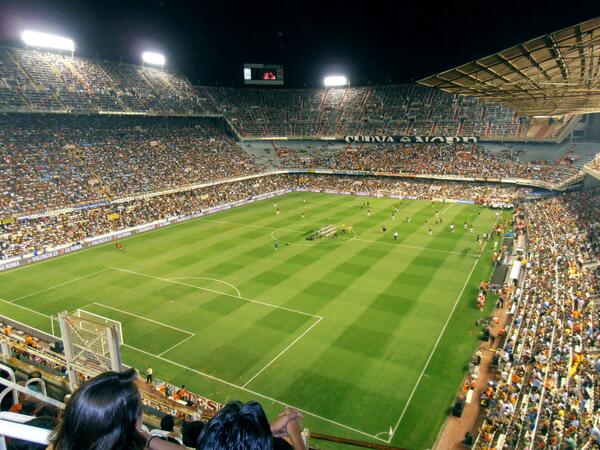 PeterVCF's tweet photo. TU,
JO,
MESTALLA,
L'AFICIÓ I JUGADORS,
BUFANDA AL VENT, 
UNA VICTÒRIA,
UN SENTIMENT,
AMUNT.

Piénsalo... http://t.co/5MqzmCmv7a