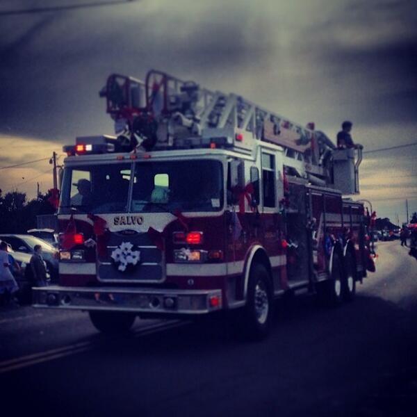 AFireStation's tweet image. Found this cool photo, not mine Truck 48 #piercefiretrucks #salvofiredepartment #firetruck #laddertruck