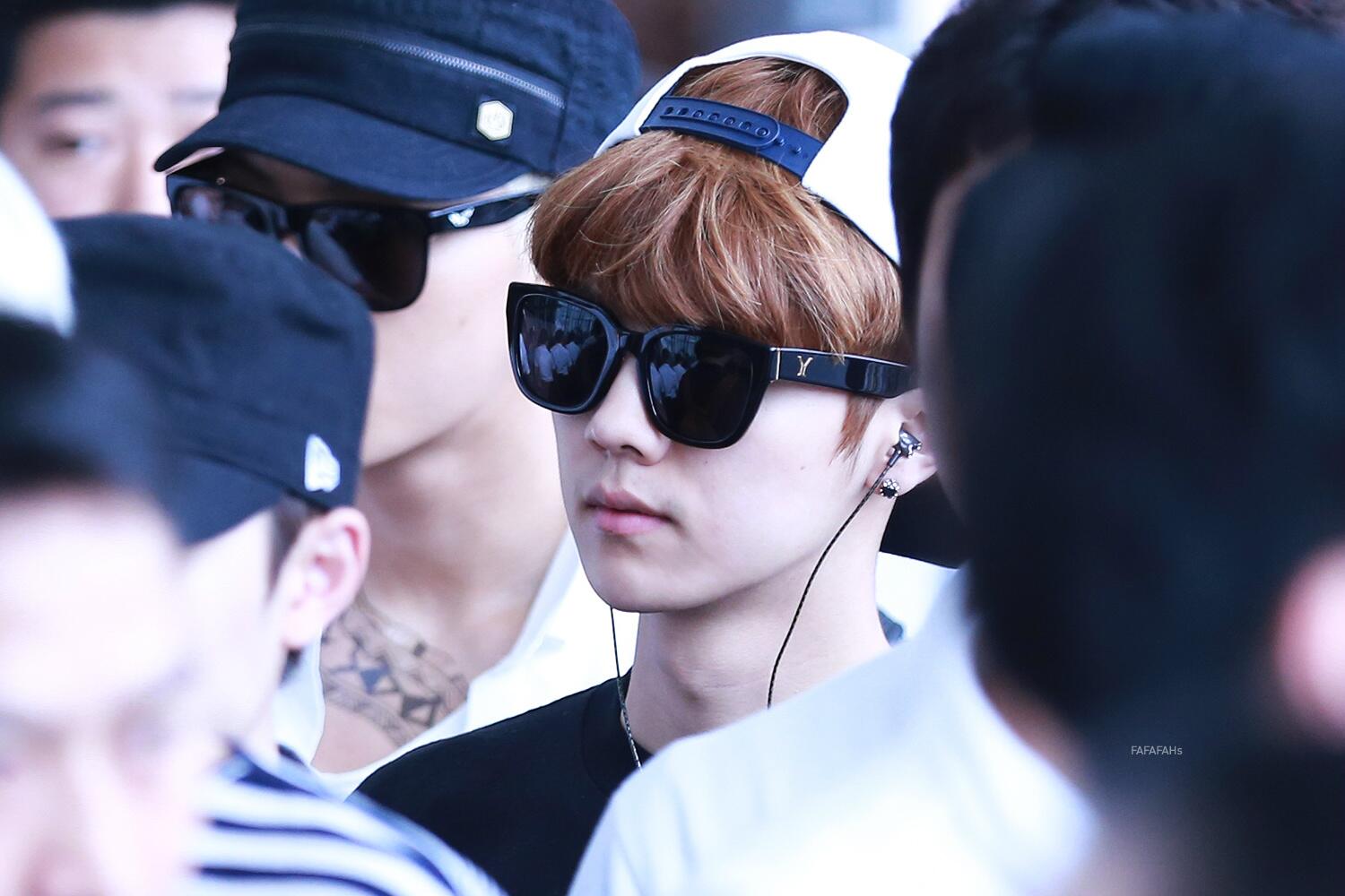 [FANTAKEN] 140603 HK & ICN Airport [12P] BpOQ3LdCUAAwjID