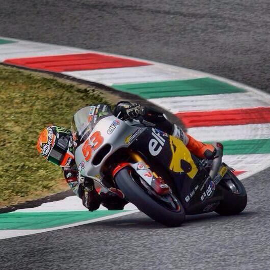 TitoRabat's tweet photo. Buen trabajo hoy en el test de Mugello. No stop!! 
We did a Good job today at Mugello Test! 
👊✊💨 http://t.co/vOwnH1vvWa