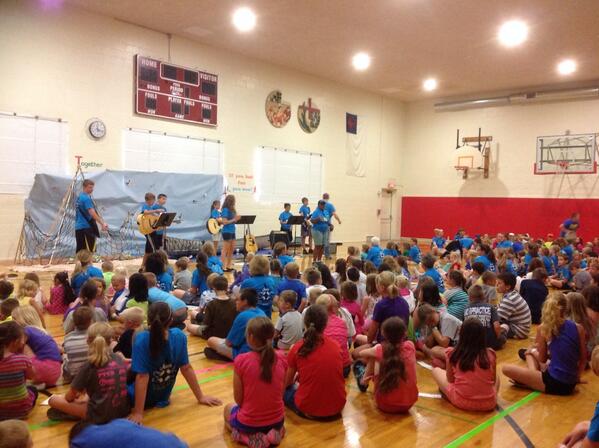PreachIt_PR's tweet photo. 204 kids rocking it Jesus-style at #VBS Vacation Bible School #StJohnSeward http://t.co/svKeYXL7sg