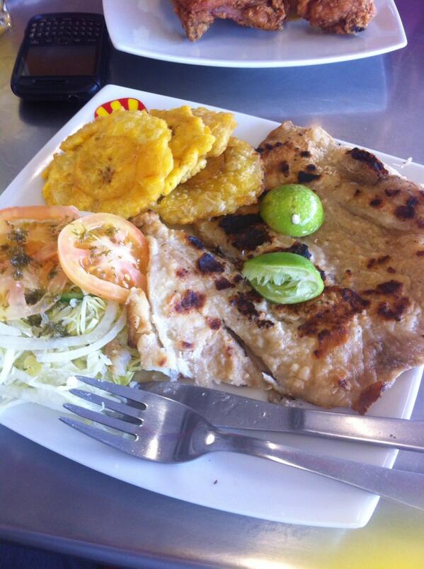 SantaMgourmet's tweet photo. Filete de robalo en Todo Broaster http://t.co/IfBl4qbPOw