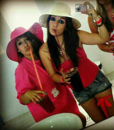 xhenaaa's tweet photo. Felices 17 mi vida♡ http://t.co/E68lwDgH8h