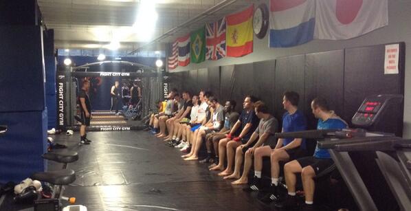 FightCityGym's tweet image. Tough finish to the Tuesday night boxing class. #workinghard #romanchair
