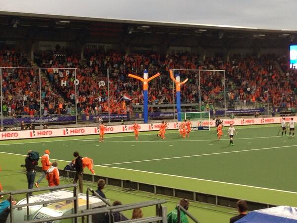 oranjehockey's tweet photo. Goal goal goal 2-1 @kemperman90 http://t.co/F5PXQrF9Cn