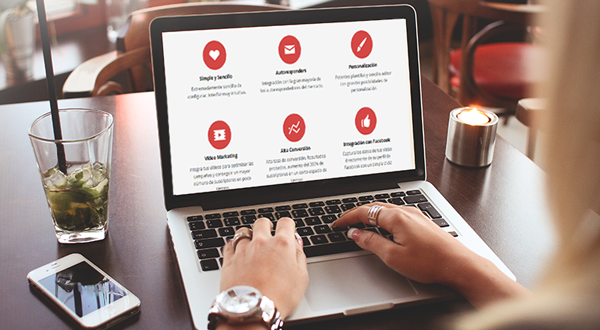 El plugin Wordpress para captar suscriptores completamente en español... ➜ bit.ly/1dICAnB