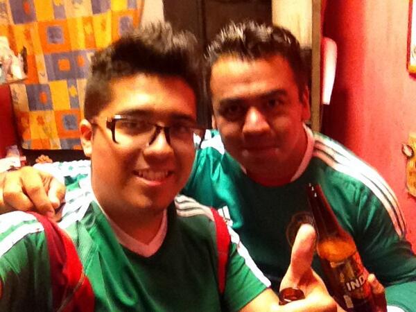 MauricioPueblaB's tweet photo. @TD_Deportes #SelfieTD http://t.co/DZ74Q8BgTP
