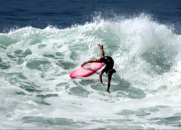haileyfrances's tweet photo. Me in 3 weeks. #surfingfail http://t.co/wFs4He6irp