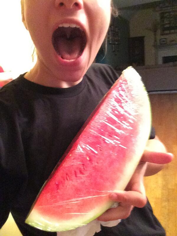 Jen_Carellini's tweet image. YAS YAS YAS #watermelón #muchhappy
