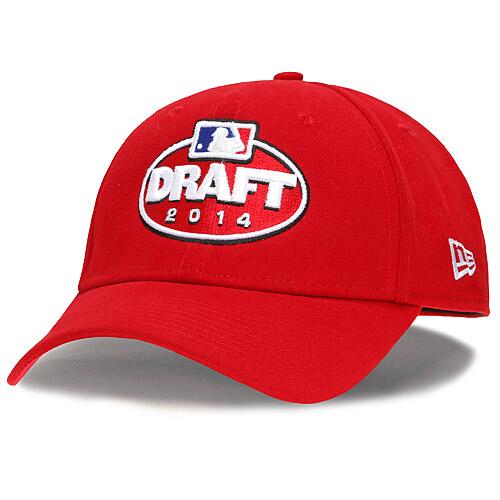 MLBDraft's tweet photo. Let's give away another #MLBDraft hat. Winner can choose red, black or navy. Followers to RT will be entered to win. http://t.co/tzstV3JRbZ
