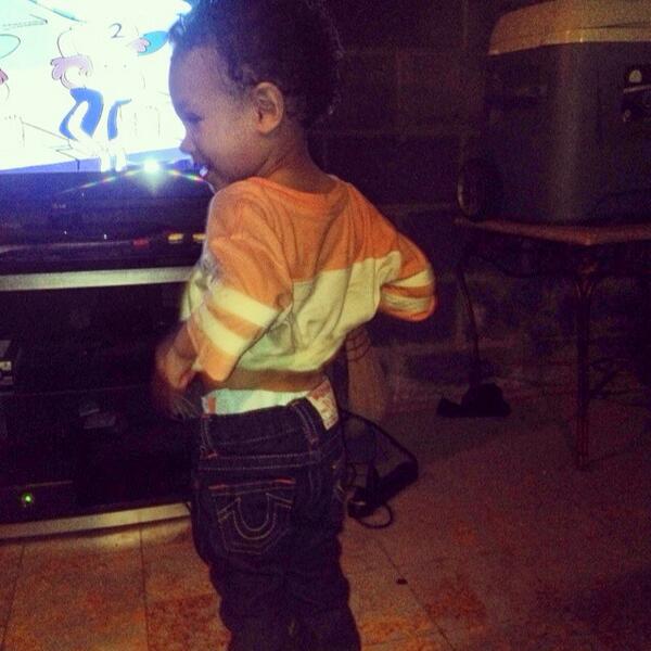 Dmoneyy___'s tweet photo. #taviontweet😏 http://t.co/BdVpRgla9T