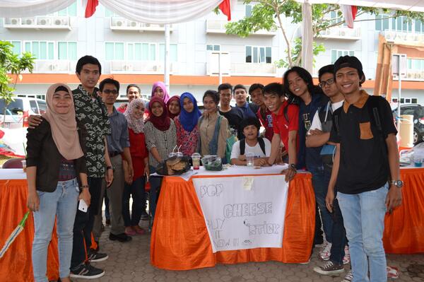 Nice.. "<a href="/deaziesa/">Aziz ardhan</a>: kekluargaan kan selalu di tumbuhkan #keluarga besar komunikasi R1A "