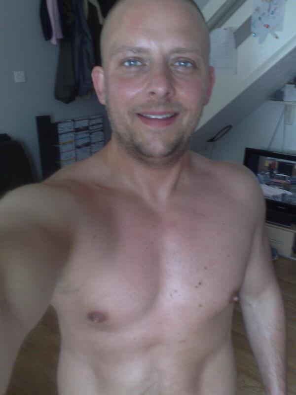 davidparker28's tweet photo. Been training hard http://t.co/Lz0xeMzFmU