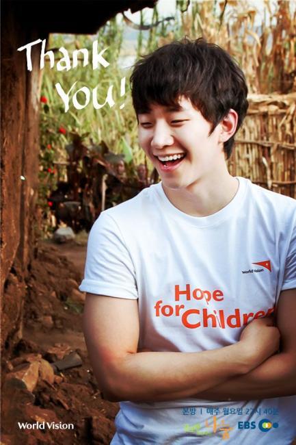 opkmgroup's tweet photo. -c- Helping others is a joyful thing, and that's how we can spread the Love to the whole world." - #2PM #JUNHO http://t.co/qXEFstR3Ue