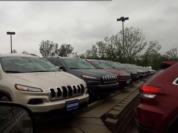 GageMruz's tweet photo. Also R.I.P. Truck Mountain #woodhouse #haildamage http://t.co/rMUc9U63Uf