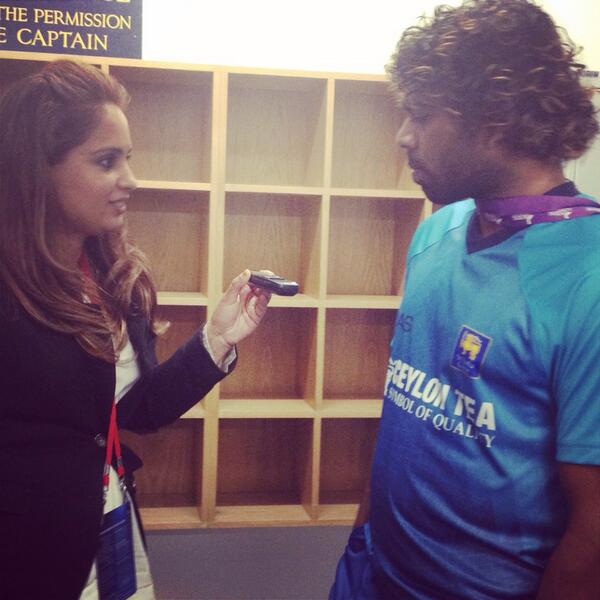 EmbJournalist's tweet photo. #SriLanka beat #England in #royallondon @Edgbastonmeet read it in AW &amp; what @MahelaJay &amp; @LMalinga said @OfficialSLC http://t.co/4kUgVfyJ5L