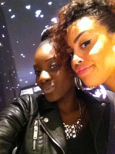 MedineMimi's tweet photo. Avec Ma poupée http://t.co/asBz9u9LOh