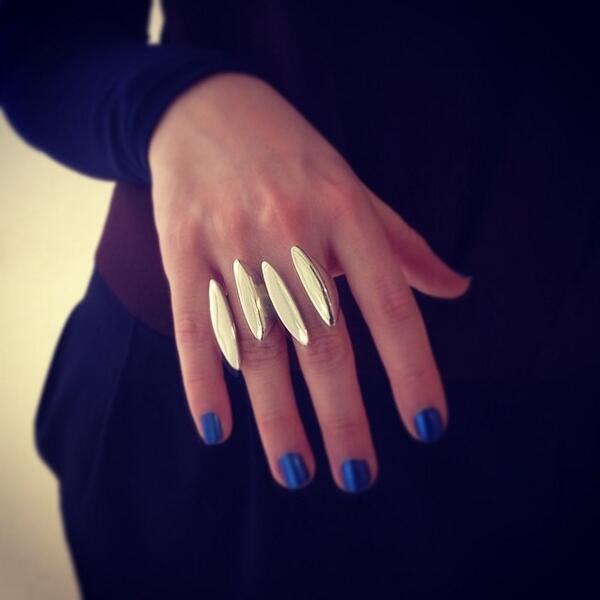 ohmybluevenezia's tweet image. NEW ARRIVAL AT OHMYBLUE: MONICA CASTIGLIONI SILVER COLLECTION #twofinger #silver #iconic #ring #amazing #massif #...