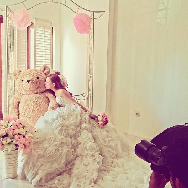 PhotoShoot for BrandsTheWedding 📷📷😘😘 with my bear 💋😍😍 #wedding #bridal #me #love #cute #thebride #photoofme #beauty
